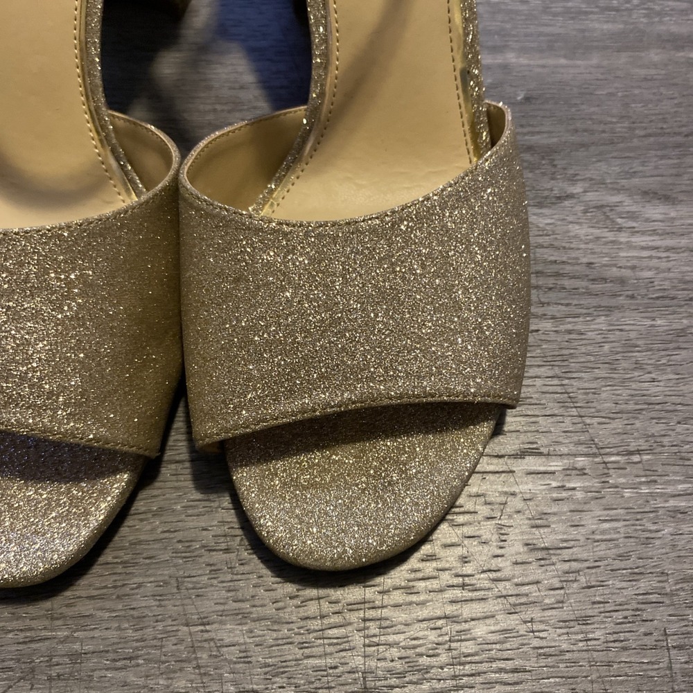 JESSICA SIMPSON "SHERRON" ANKLE STRAP BLOCK HEEL SANDAL GOLD GLITTER FINISH 10M - Picture 4 of 16